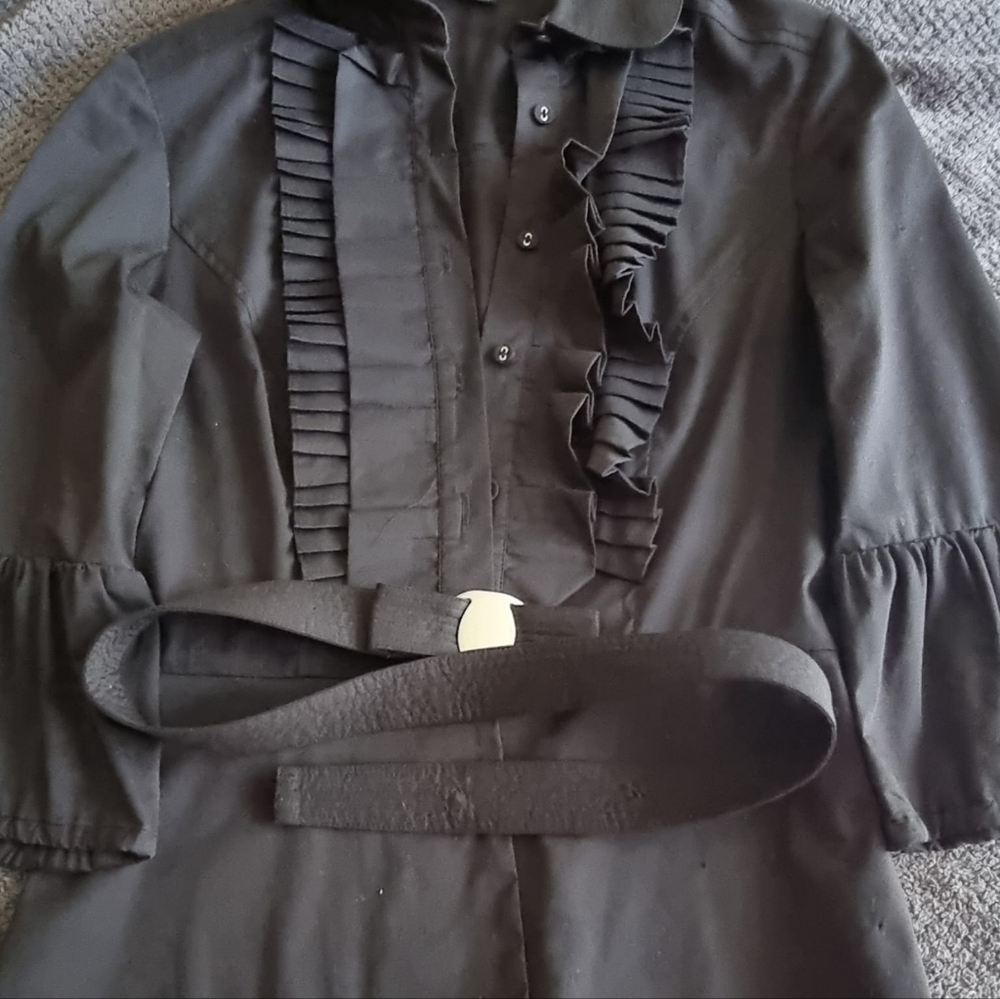 Women's Black Ruffled Button-Front Blouse - Picture 4 of 4